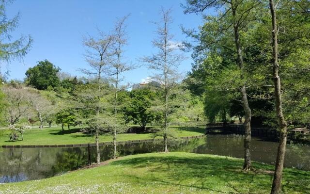 The Pool House, Romantic Country, King Bed