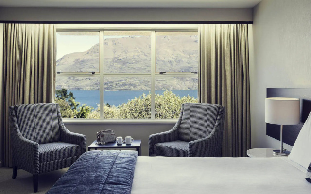 Mercure Queenstown Resort