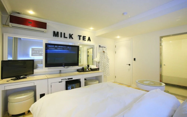 Yangpyeong Show Hotel