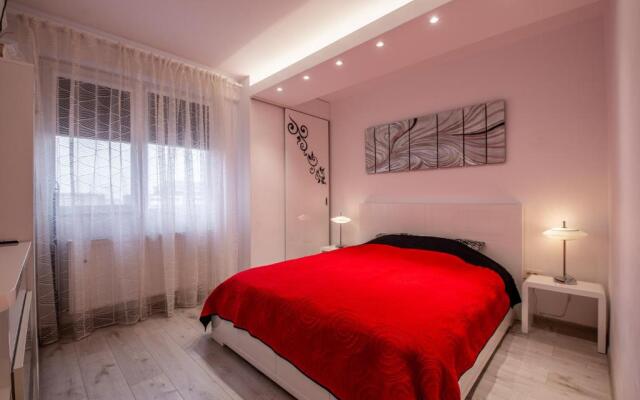 3 Room Luxury Residence Militari M2+3