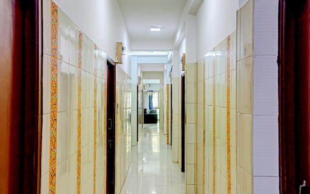 SPOT ON CHN1643 Grand Residency