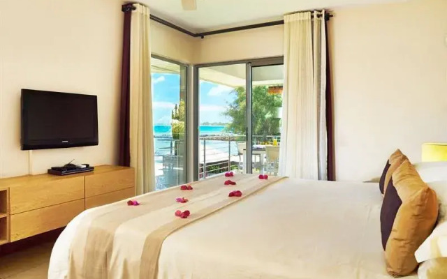 Bon Azur Beachfront Suites & Penthouses