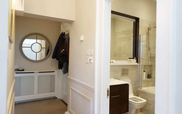 Renovated 1 Bedroom Apartment