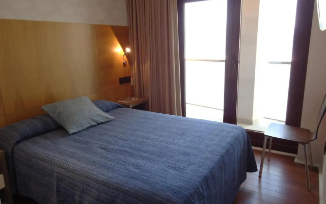 Isla Nova Hotel