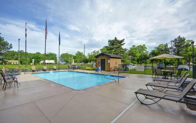 Hampton Inn Detroit/Madison Heights/South Troy