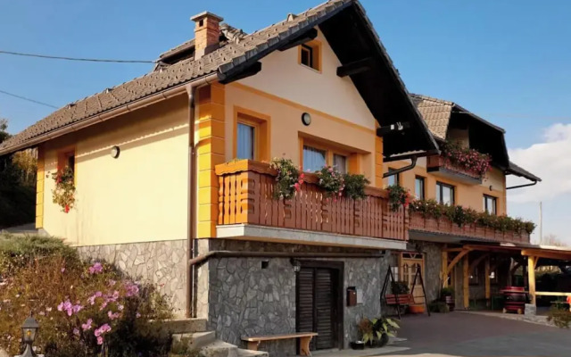 Tourist Farm Skrbina Apartment 1