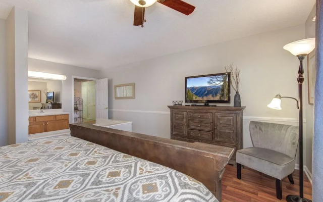 Valley Retreat Whispering Pines 142