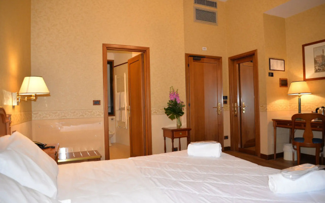 Strozzi Palace Hotel