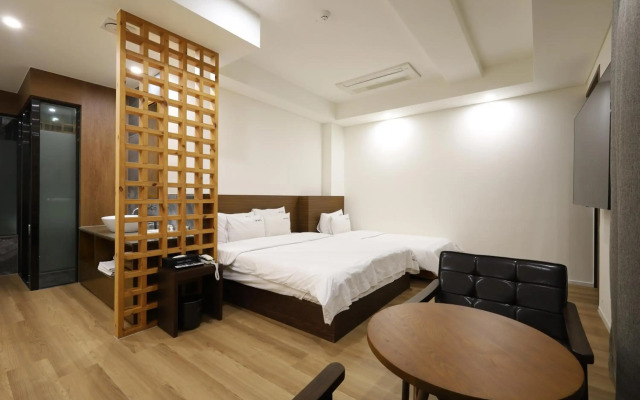 TRT Hotel
