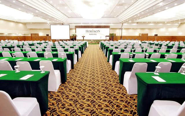 Horison Ultima Bandung