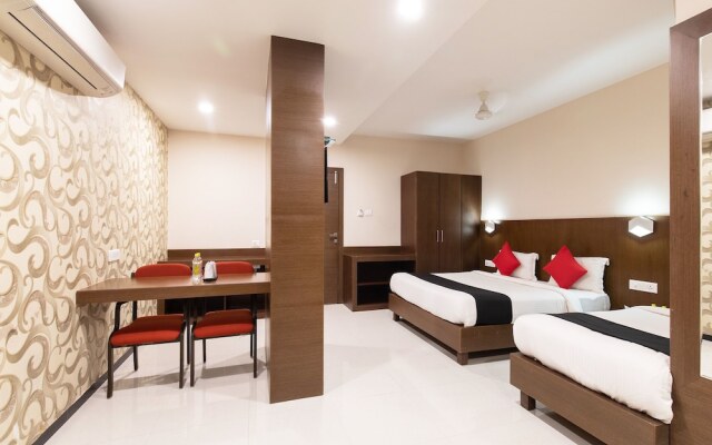 Capital O 19528 Hotel Park Palace