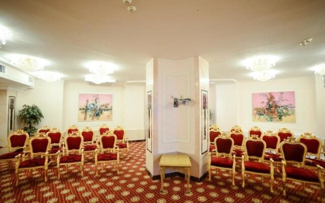 Visak Hotel