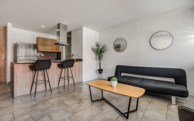 Apartment Go Living & Suites by HOUSY HOST