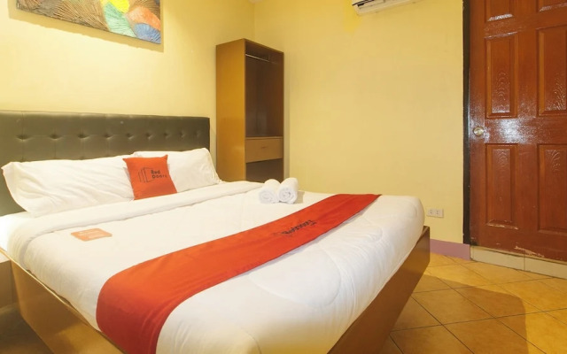 Reddoorz at Comfy Inn Ermita Manila
