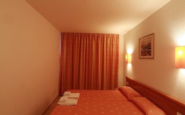 Apartamento cerca de centro de Spa