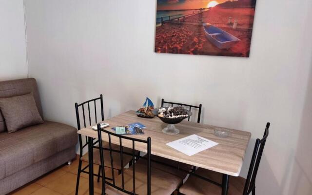 Antonela room1