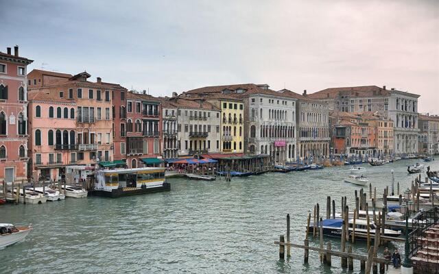 San Polo Canal View Apartments