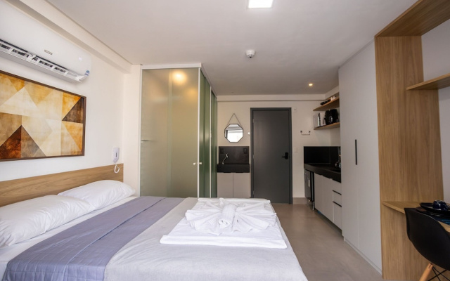 Get By Side #503 - Studio em Bessa por Carpediem
