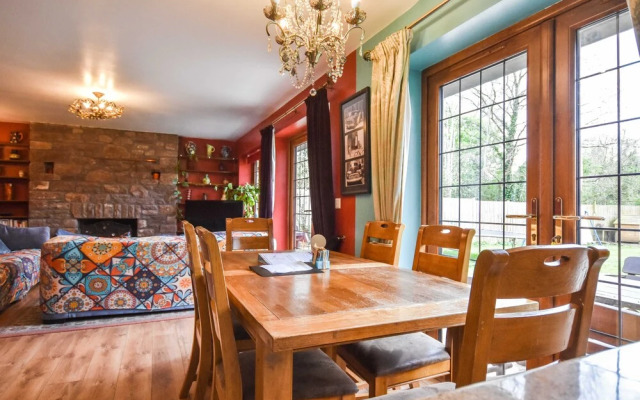 Rural Family Home, 5 Minutes From Clifton Village