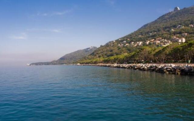Tritone