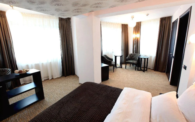 Ambiance Hotel