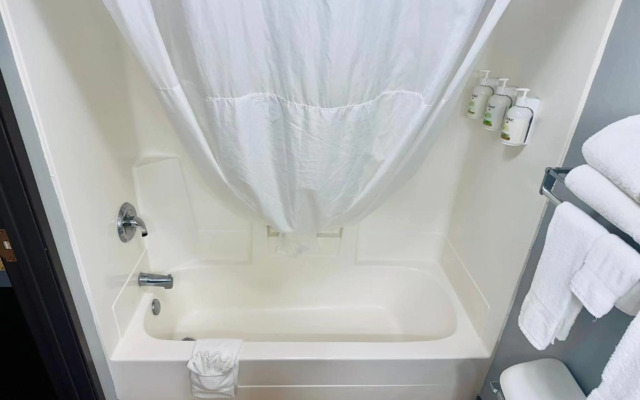 AmericInn by Wyndham Stillwater