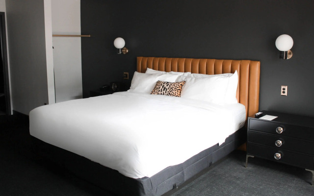 The Inn Hotel Lake Okoboji, an Ascend Collection Hotel