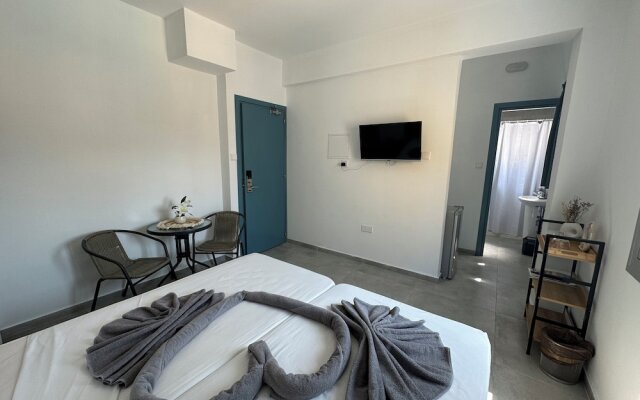 Sun Plaza Suites - Adults Only