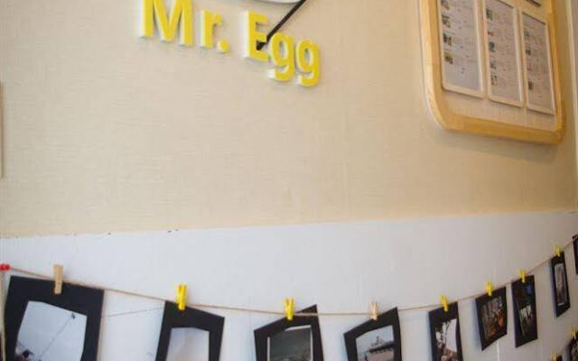 Mr. Egg House