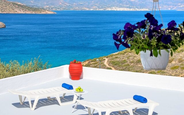 Modern Apartment in Agios Nikolaos Near Sea