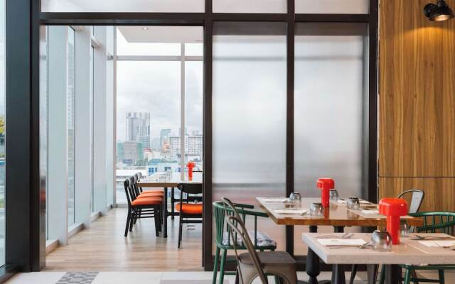 Ibis Styles Manila Araneta City
