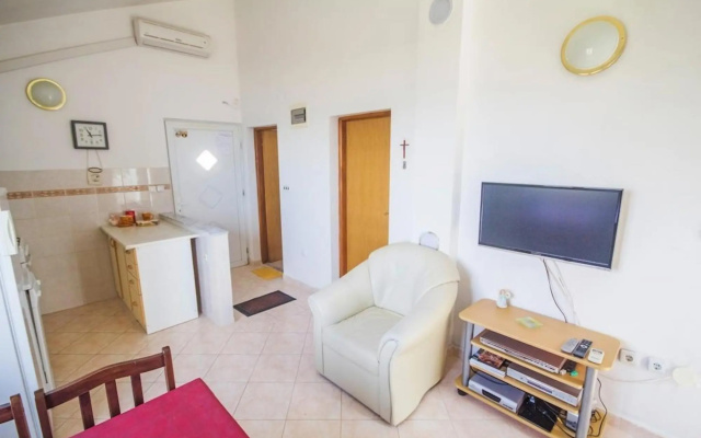 Teo - 8m from the sea & parking - A3 novi(4)
