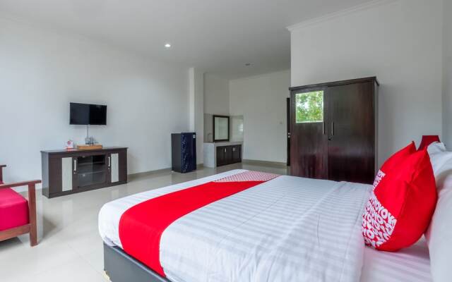 OYO 929 Uluwatu Suites
