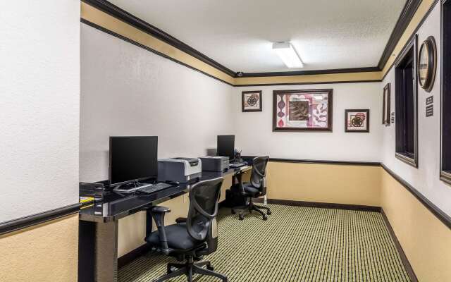 Quality Inn & Suites SeaWorld North