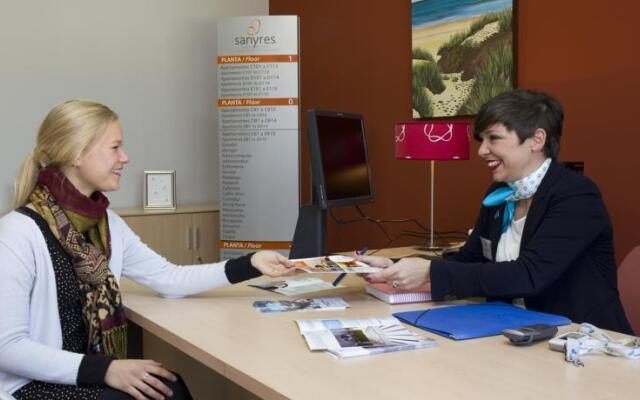 Aljaraque Suites Senior Resort +50