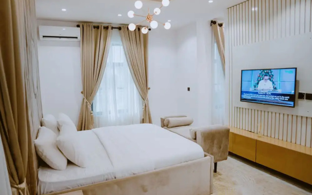 Luxury 4-Bed House in Victoria island Lagos