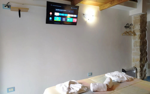 Double Room With Private Bathroom and Breakfast on Request