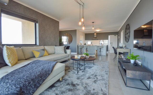 Waters Edge Luxury Apartments