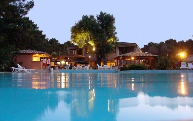 Residence Fiori Di Cala Rossa