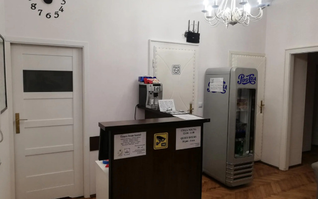 Lorf Hostel&Apartments