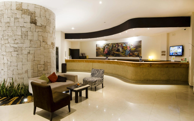 The Reef Playacar Beach Resort & Spa