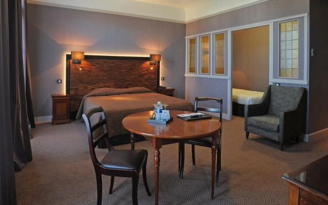 Le Grand Hotel Tours