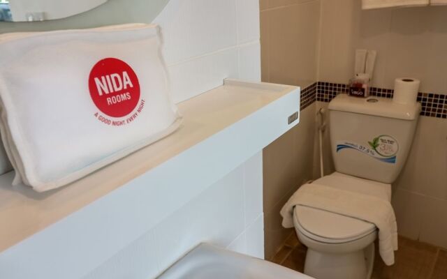 NIDA Rooms Tha Pae 22 Arts Lane