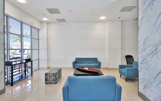 Destination Stays-Ocean View Condo Miami