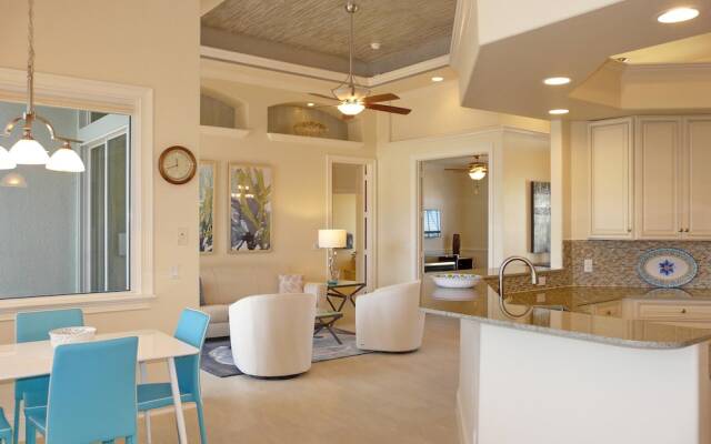 Pet-friendly Waterfront Home With Heated Pool and spa