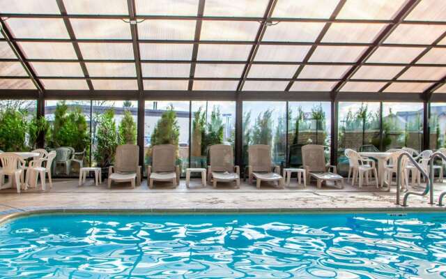 Quality Inn & Suites Orland Park - Chicago