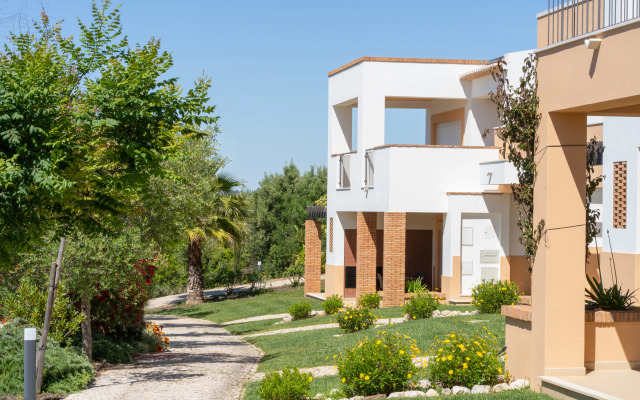 Vale da Ribeira Residences