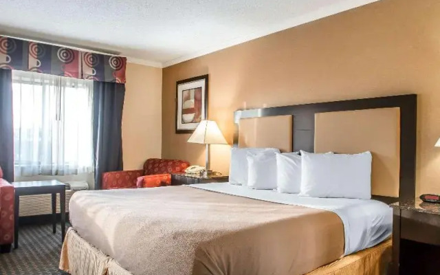Quality Inn Hoffman Estates - Schaumburg