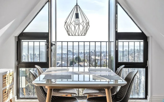 Pochin House Collections