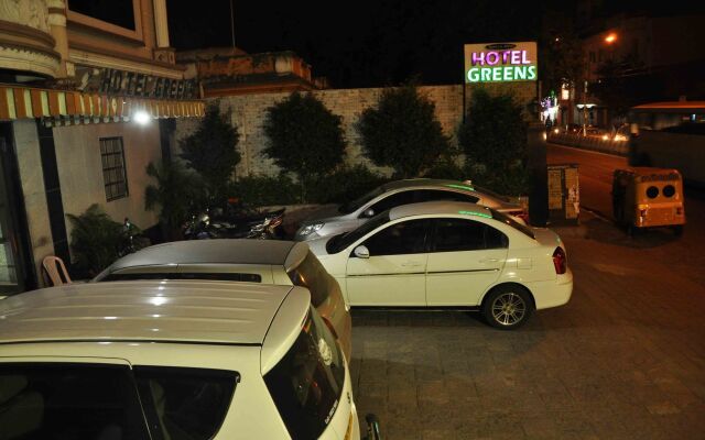 Hotel Greens